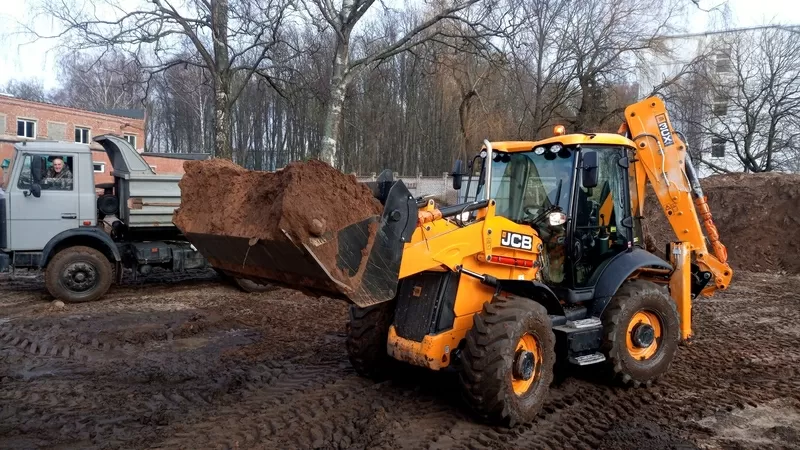 Аренда экскаватора-погрузчика